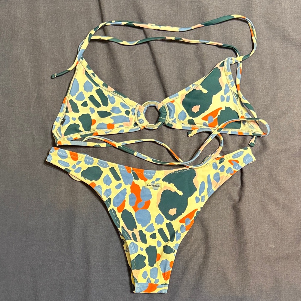 Blackbough Patterned Bikini Set - Picture 3 of 5